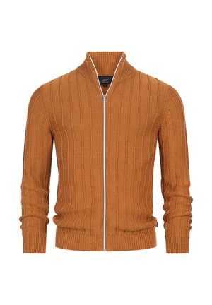 Pomarańczowy, przypalony sweter na zamek, dziergany o prążkowanej fakturze, z wysokim kołnierzem i pełnym zapięciem na suwak z przodu; dopasowany fason z długimi rękawami.
