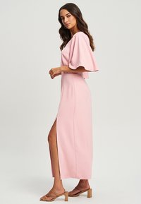 TUSSAH ABIGAIL MIDI - Dnevna haljina - pale pink
