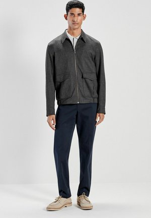 SMART TEXTURED-REGULAR FIT - Leichte Jacke - brown