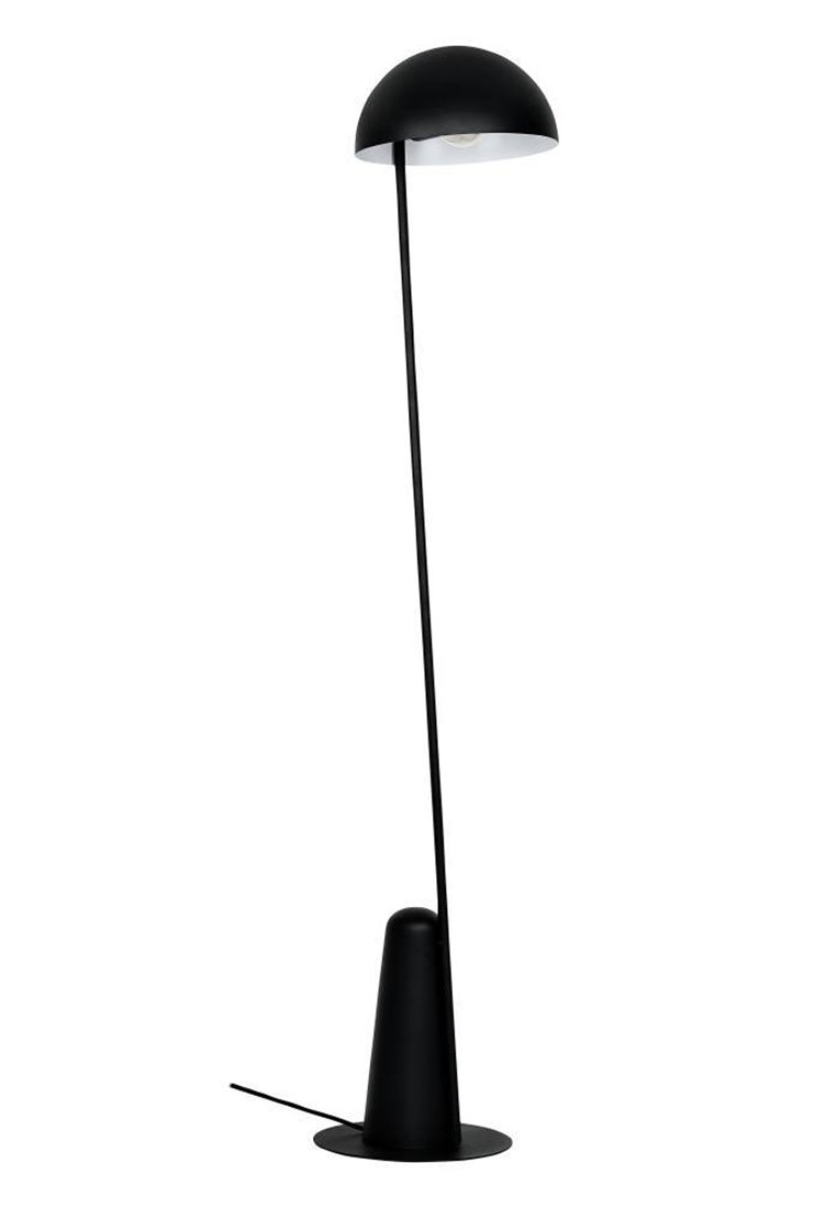 Schwarze Stehlampe mit einem gewölbten Schirm, schlanker Stange und konischer Basis. Glatte Oberfläche und minimalistisches Design. Das Kabel verläuft von der Basis.