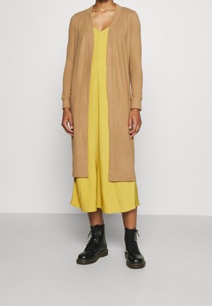 Vest - light brown