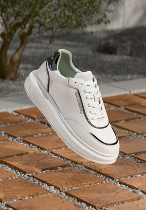 KAPRI U FRONT LACE - Αθλητικά παπούτσια - white/silver-coloured