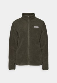 Unselected, greenscape