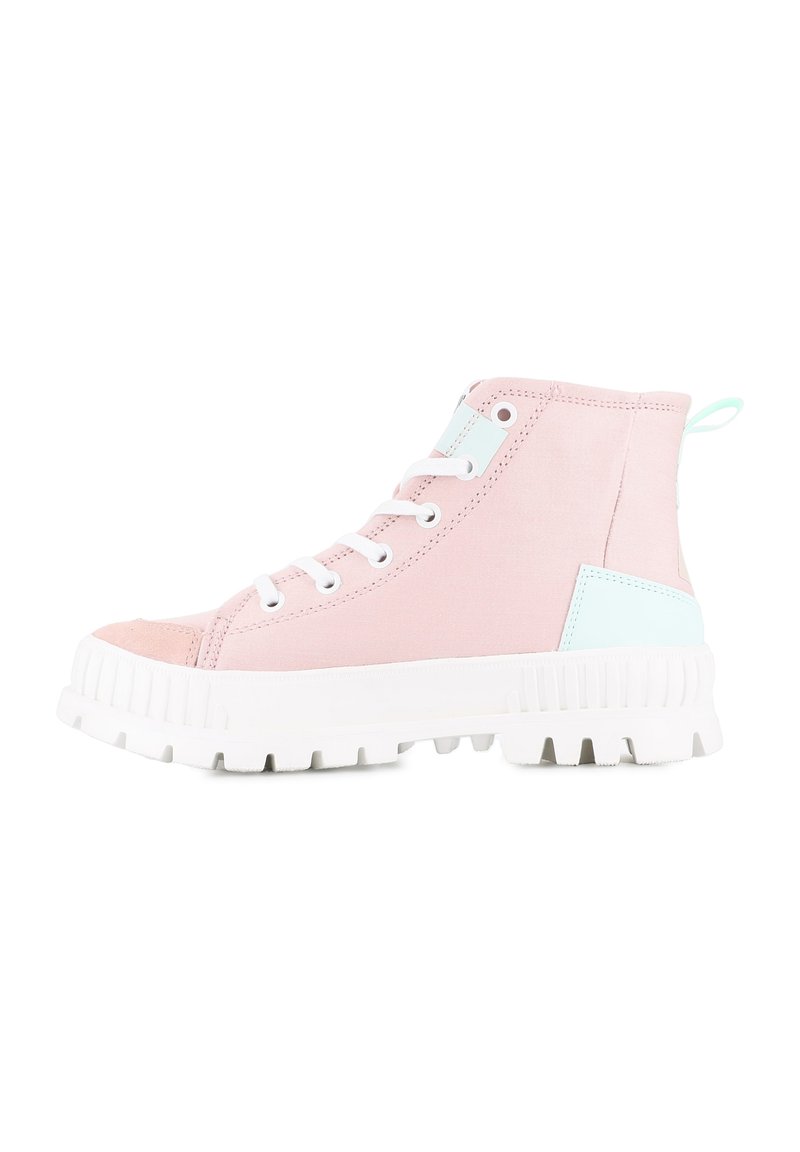 Wysokie trampki w jasnoróżowym kanwie z miętowym akcentem. Posiadają białą gumową podeszwę z bieżnikiem, okrągły czubek i sznurowane zapięcie.