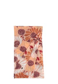 Fular ușor cu un model floral, având flori portocalii, bordeaux și albe pe un fundal piersică. Marginile sunt ușor desfăcute.