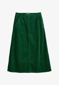 Ei valittu, green evergreen