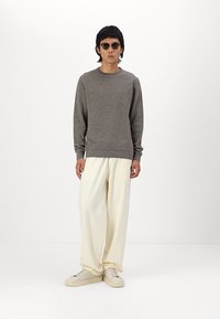 Jacker BEACH PANT SIGNATURE UNISEX - Bukse - white