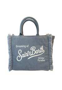 Grijze geribde draagtas met twee ronde handvatten, met witte geborduurde tekst: "Dromen van Saint Barth Winterparadijs," en franjes aan de randen.