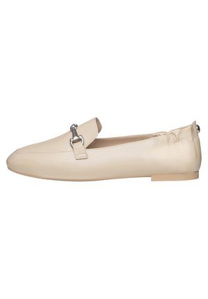 Beige Lederloafers mit einer abgerundeten Spitze, flacher Sohle und silberfarbener Hardware-Akzent. Verfügt über ein gesticktes Design entlang des Obermaterials.
