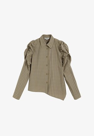 Blusa de cuadros beige de manga larga con hombros abullonados, botones en el frente, cuello puntiagudo y dobladillo asimétrico sobre un fondo blanco.