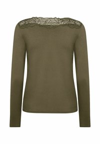 Langarmtop in olijfgroen met een gestructureerde kantdetail langs de achterste halslijn. Zacht materiaal met een slanke pasvorm.