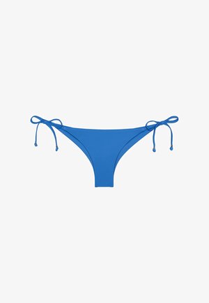 Blauwe bikinibroek met verstelbare zijknopen en gouden kralenaccenten op een witte achtergrond.