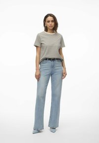 Vero Moda VMJADA - T-shirt imprimé - birch