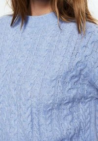 Mango Strickpullover - light blue