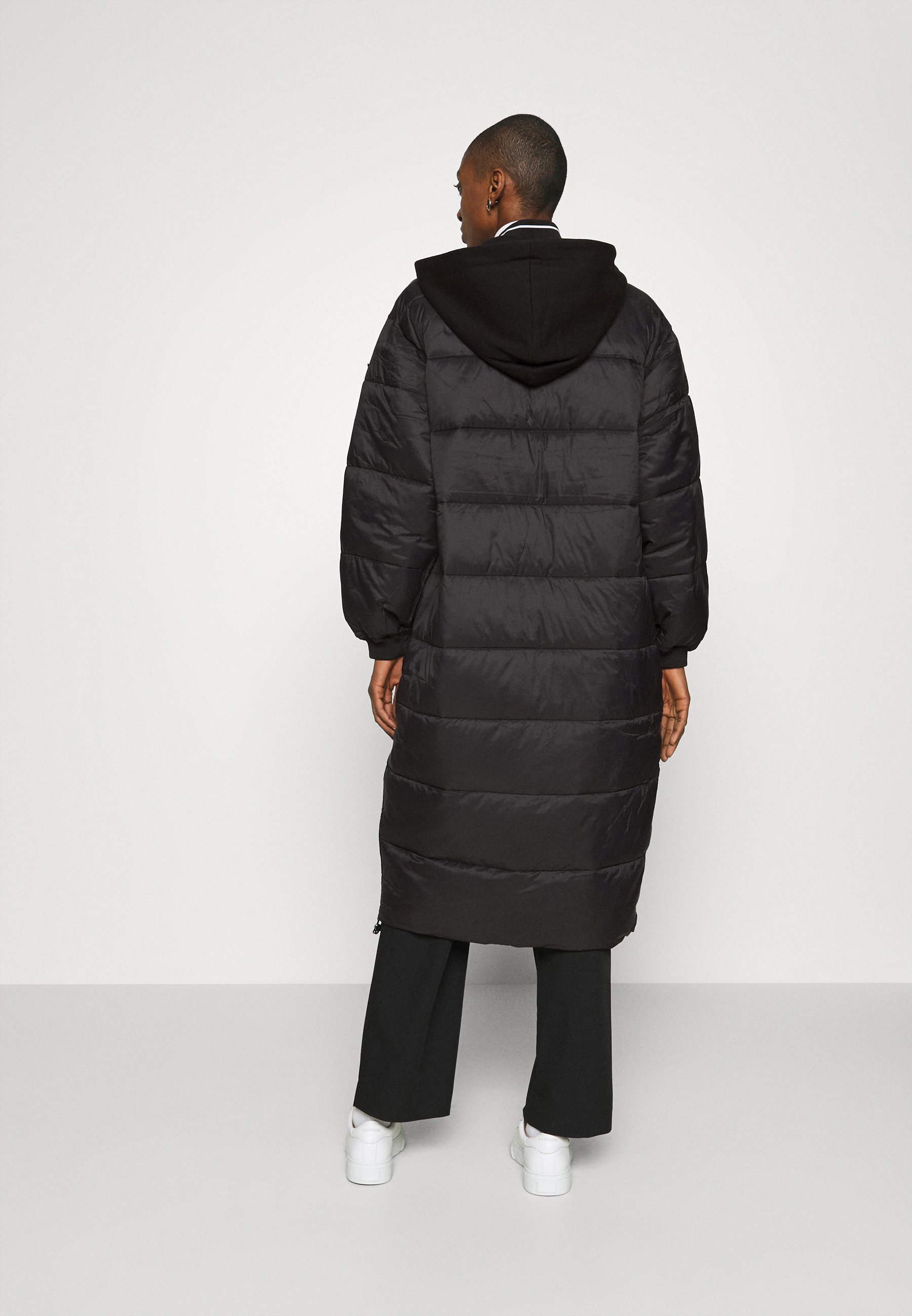 guess seamless down jacket