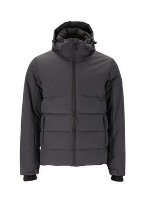 Gevoerde zwarte jas met een hoge kraag, ritssluiting en twee zijzakken met rits. Beschikt over een afneembare capuchon en verstelbare manchetten.