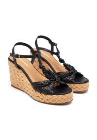 Sandali wedge neri in pelle con cinturini intrecciati, piattaforma in juta gray chiaro intrecciata, cinturino alla caviglia con fibbia, suola piatta.