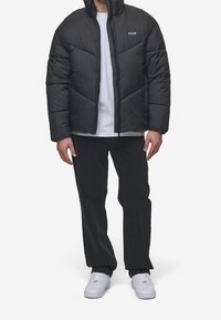 Pegador Vinterjacka - black