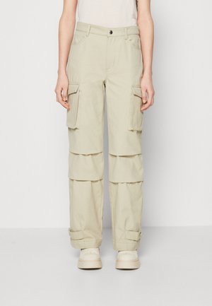 mbyM JAINE - Cargo hlače - gray sand