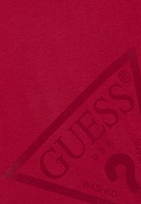 Guess JUNIOR BOY  - Triko s potiskem - splatter red