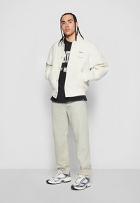 Tommy Jeans ARCHIVE RETRO - Sneakers basse - ecru