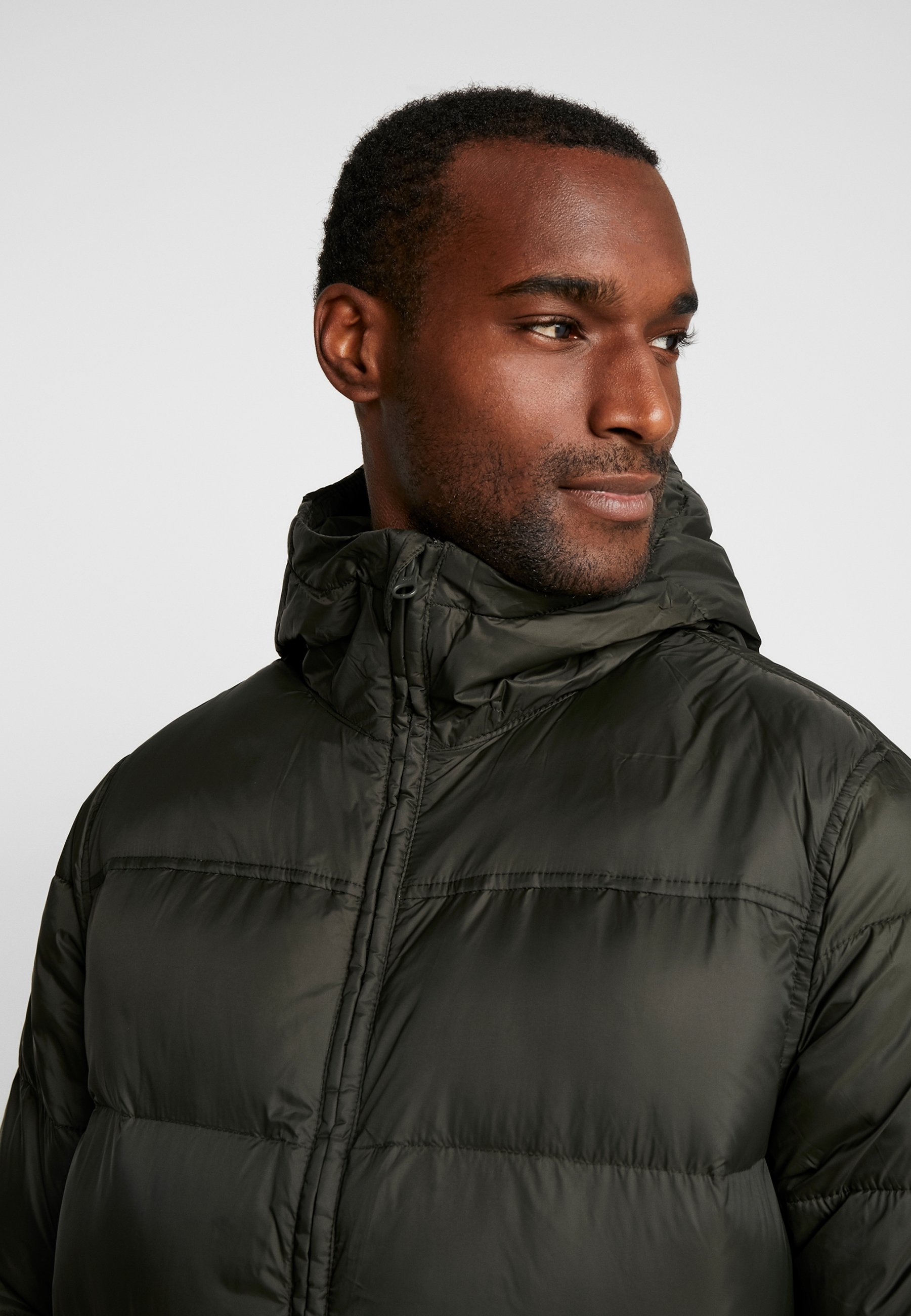 gap heavyweight down hooded puffer jacket