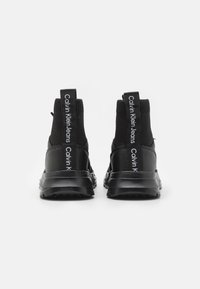 Calvin Klein Jeans UNISEX - Höga sneakers - black