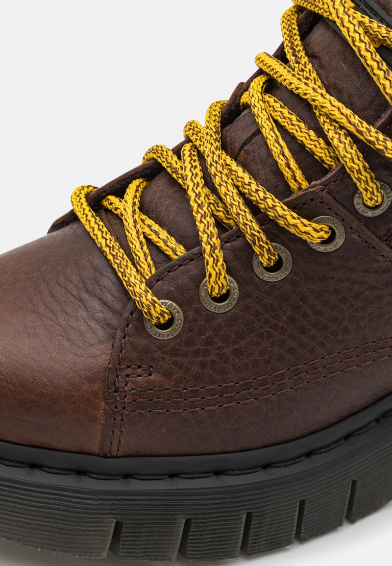 Dr. Martens WOODARD UNISEX - Sportlicher Schnürer - dark brown 