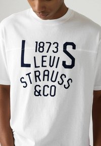 Levi's® LOCKWOOD PRACTICE TWO HORSE - Print T-shirt - two horse jersey bri