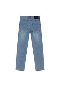 Ljusblå denimjeans med rak ben-design, två bakfickor och en svart midjeplatta. Slät textur med minimal blekning.