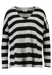 Schwarz- und grau gestreiftes Langarmoberteil mit V-Ausschnitt, aus weichem Material gefertigt. Verfügt über seitliche Schlitze für mehr Bewegungsfreiheit.