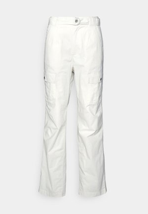 DKNY BELTED PANT - Cargo trousers - pristine