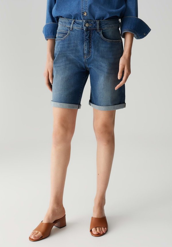 MID RISE WIDE FIT - Jeans Shorts