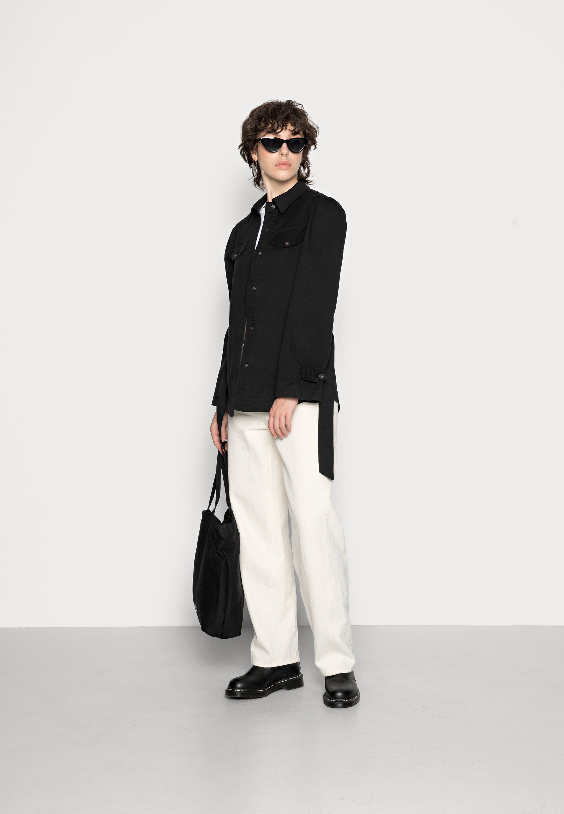 Damen VMALIKKA BELT JACKET - Leichte Jacke Damen VMALIKKA BELT JACKET - Leichte Jacke