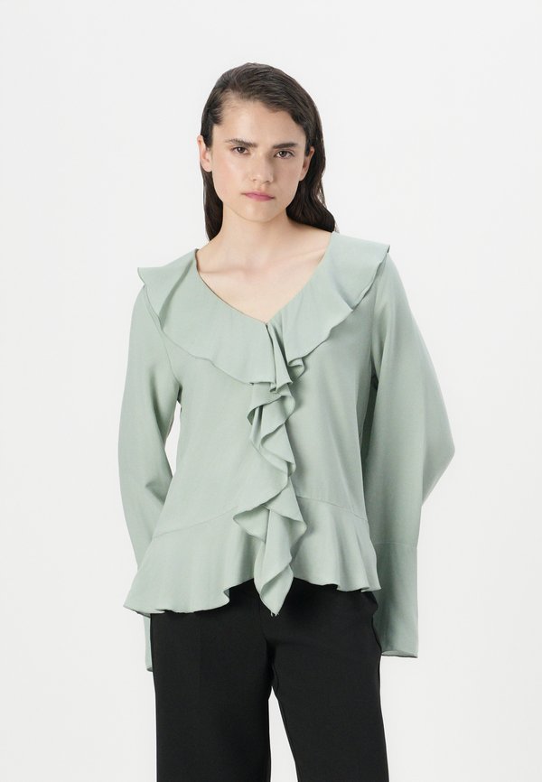 VMMERRY FRILL - Blouse3