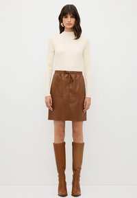adL WITH ELASTIC WAIST - A-linjainen hame - camel