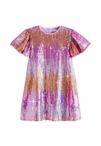 Robe à manches courtes recouverte de sequins roses, dorés et violets, avec un col rond et une fermeture éclair au dos.