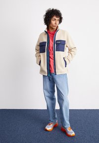 Columbia JUNIPER PEAK™ FULL ZIP - Veste polaire - ancient fossil/collegiate navy