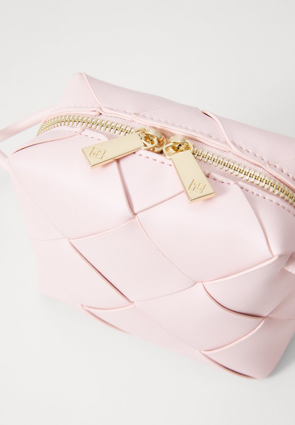 MICAHH - Cross body bag2