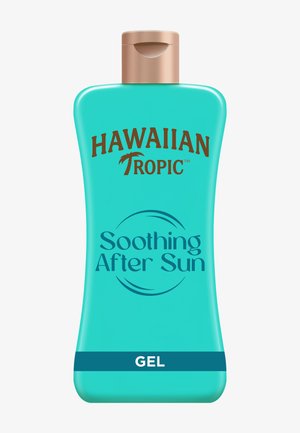 Turkis flaske med Hawaiian Tropic Soothing After Sun gel med brun låg og logo, designet til lindring af huden efter soleksponering.