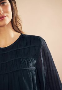 Next SHEER PINTUCK PLEATED REGULAR FIT - Blúz - navy
