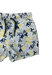 Pantaloni da nuoto con un motivo astratto multicolore in blu, giallo e grigio. Presentano una vita elastica e un cordoncino. Logo K-WAY di lato.
