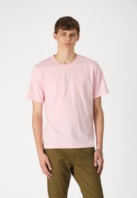 Jack & Jones JORVESTERBRO CREW NECK - Triko s potiskem - fairy tale