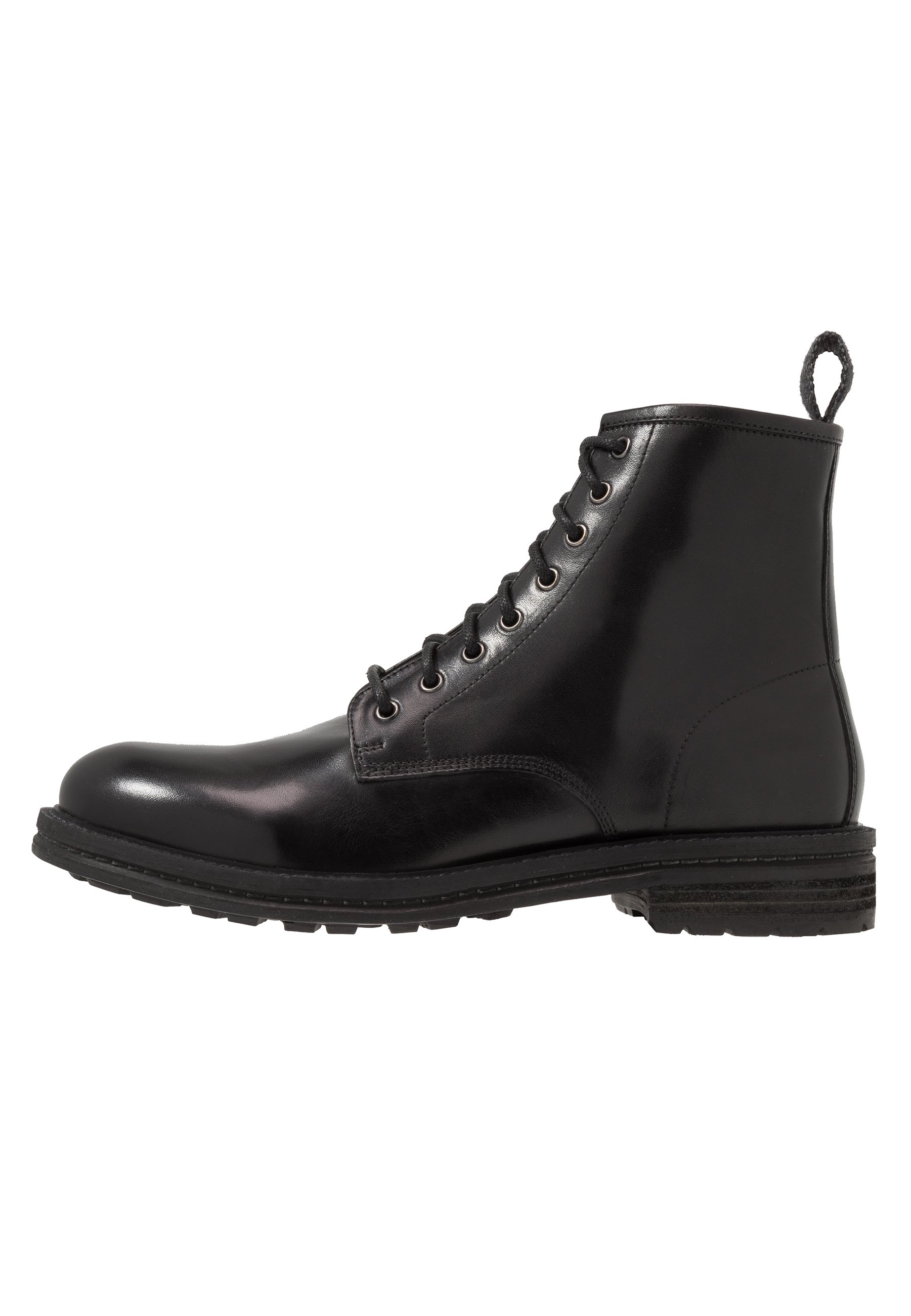kenneth cole wolf boot