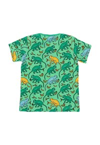 Zielona koszulka z krótkim rękawem z wzorem małp w kolorach zielonym, niebieskim i żółtym, z akcentami bananów na jasnopowierzchni zielonej.