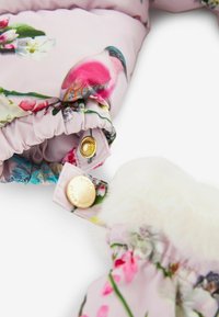 Baker by Ted Baker FLORAL PRINT SHOWER RESISTANT  - Ziemas kombinezons - lilac purple