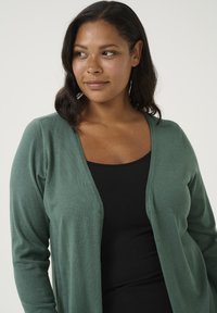 Kaffe Curve FARSIA - Cardigan - garden topiary