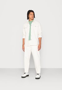 Weekday RELAXED - T-shirt básica - dusty green
