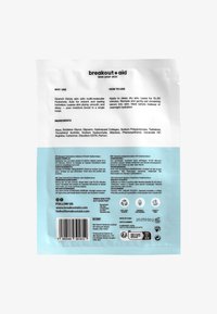 Fugtighedsmaske i hvid emballage med lyseblå bund. Sort tekst beskriver brug, ingredienser og instruktioner. Stregkode i nederste højre hjørne.