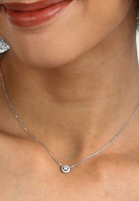 CHRIST Halskette - weißgoldfarben